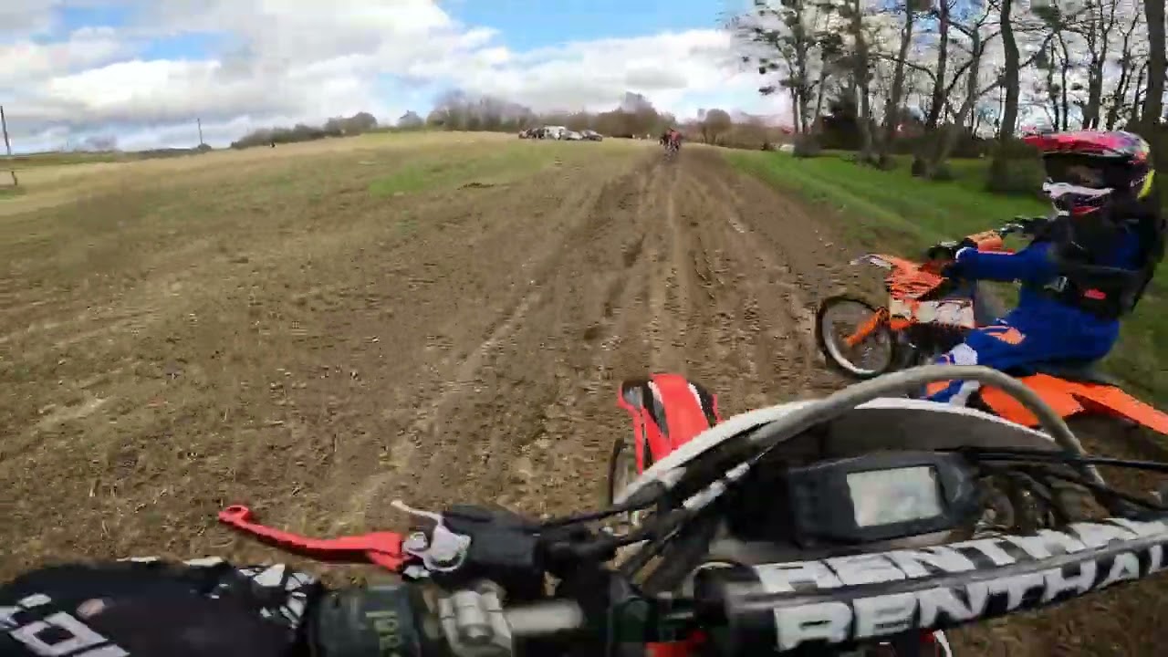 Crf 250 x | Tour de roue sur terrain