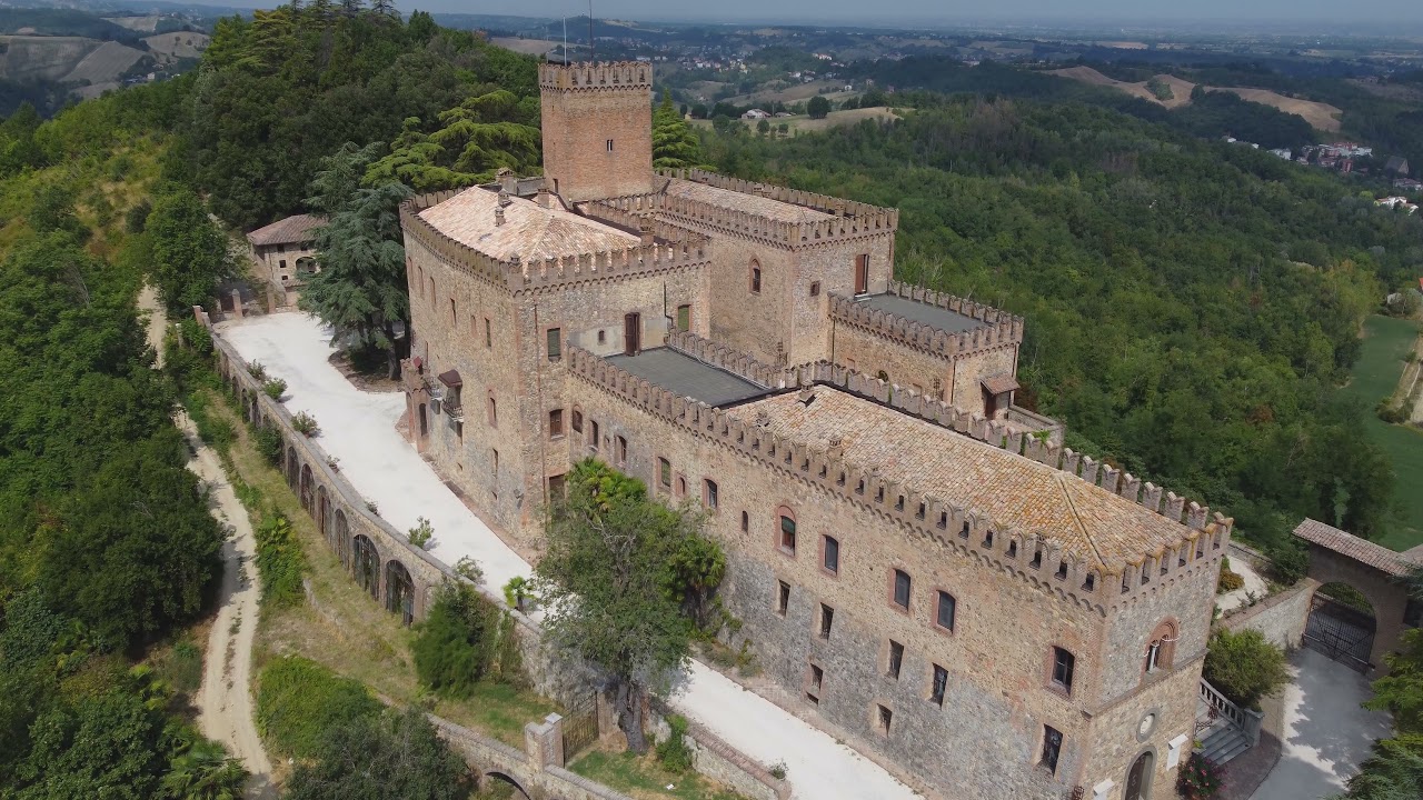 TABIANO IN 4K 🏰 | Castello e Chiesa S.S. Gervasio e Protasio visti dal drone DJI Mini 2
