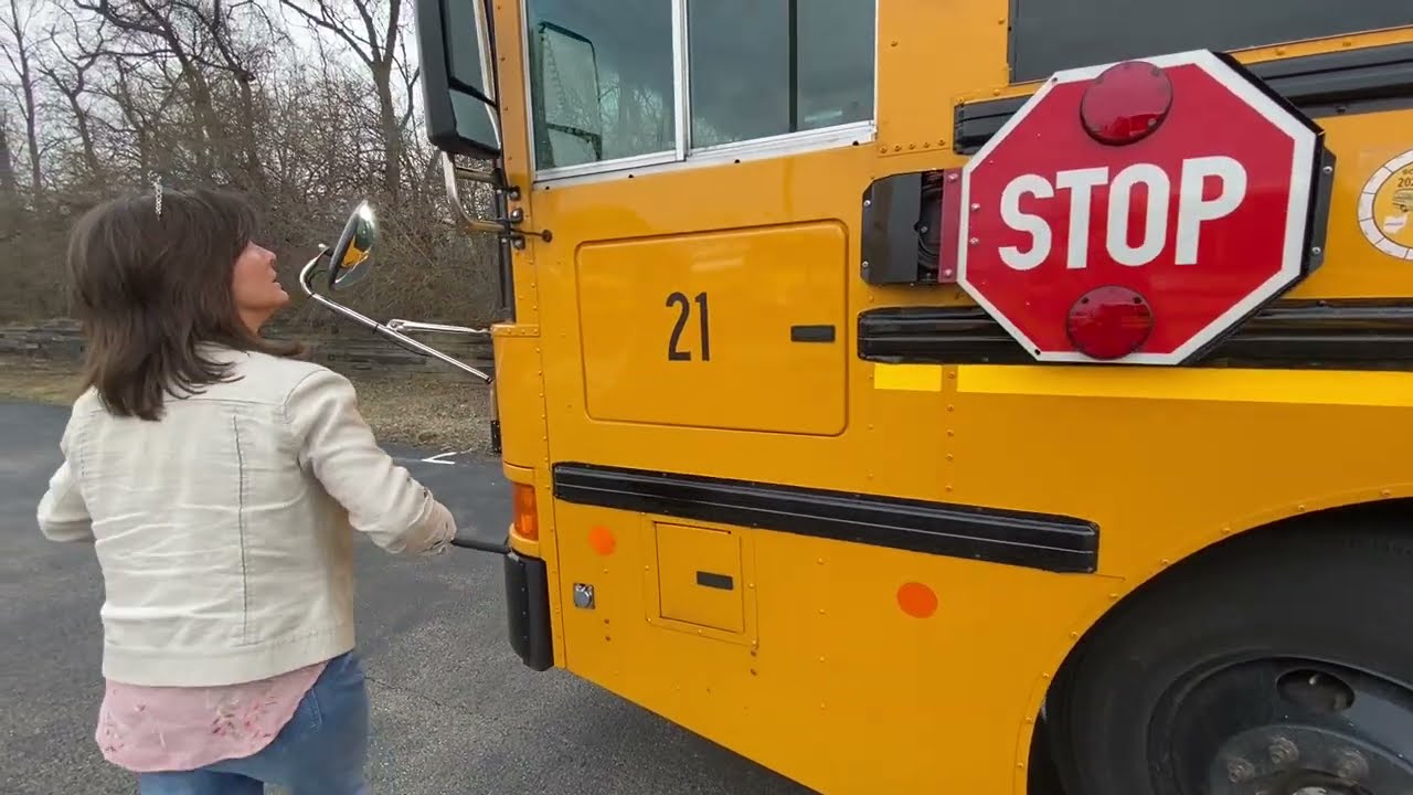 School Bus Class B CDL  Pre Trip demonstration on an International 84 passenger transit RE