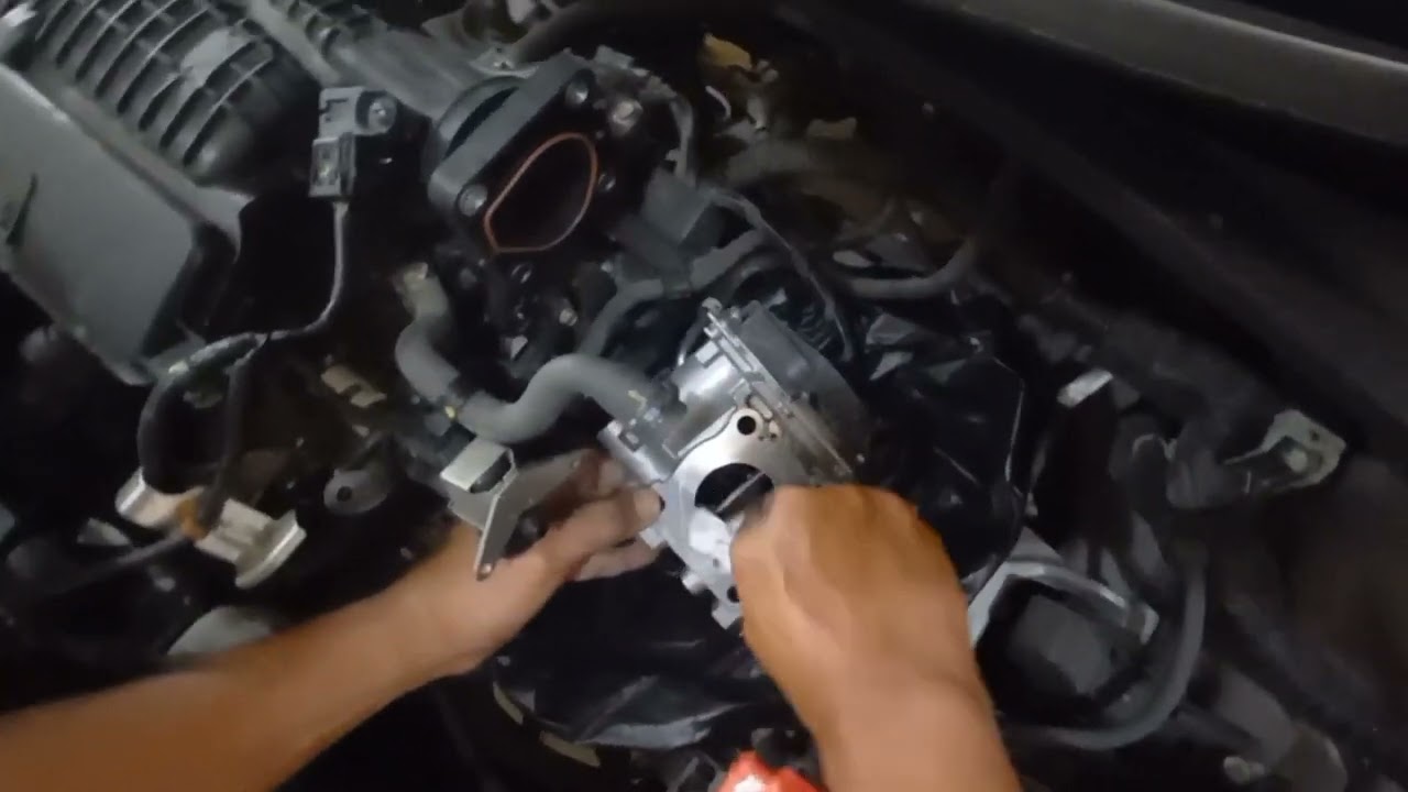 Service Throttle Body Honda Brio