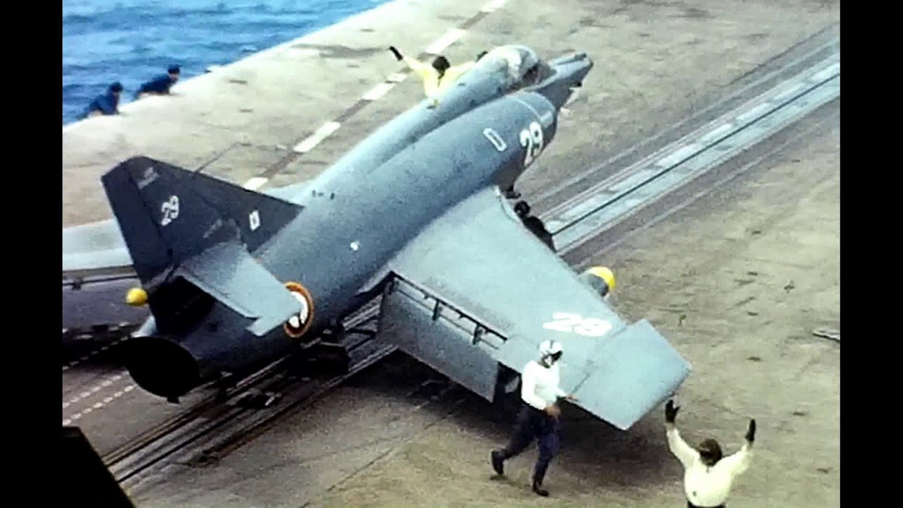 Le porte avions CLEMENCEAU - Pacifique 1968