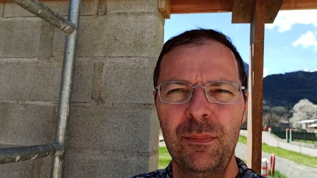 Construction de Maison : Pr&eacute;sentation d&eacute;taill&eacute;e de la charpente fermettes