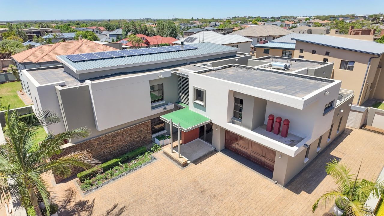 5 Bedroom For Sale | Zambezi Country Estate