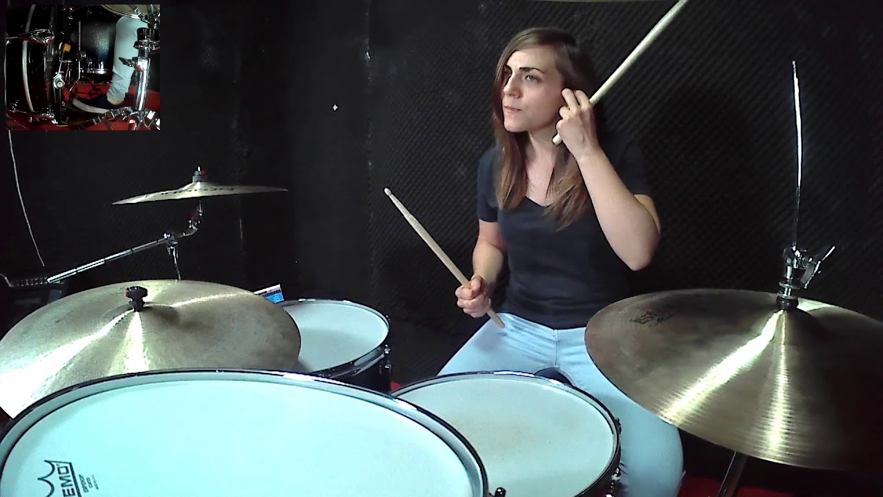 Reptilia - The Strokes - drum cover by Leire Colomo