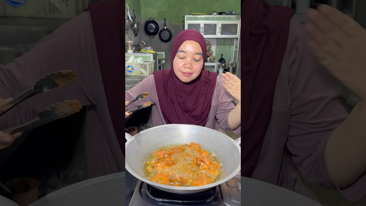 Bikin ayam goreng terasi daun jeruk rasanya enak buat super simple #fyp #ayamgoreng #kuliner #kakmel