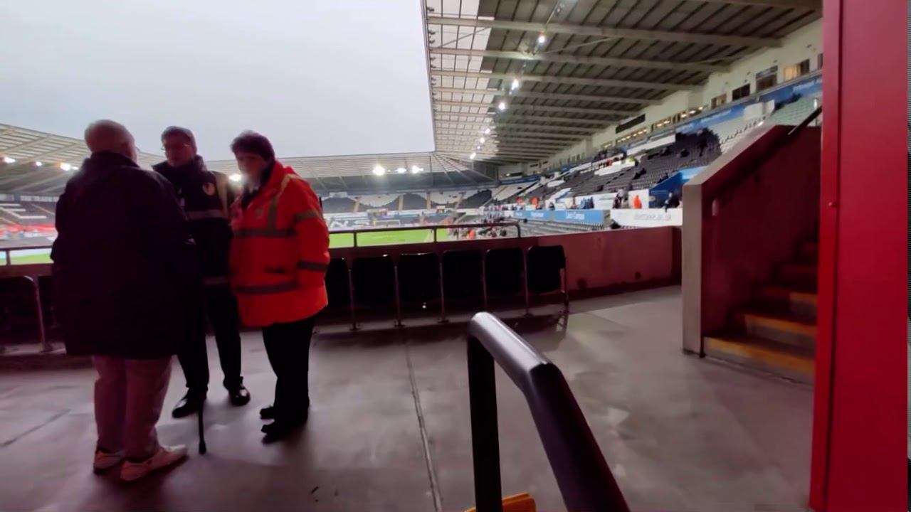 LIBERTY STADIUM / OFFICIAL ITALY SWANS