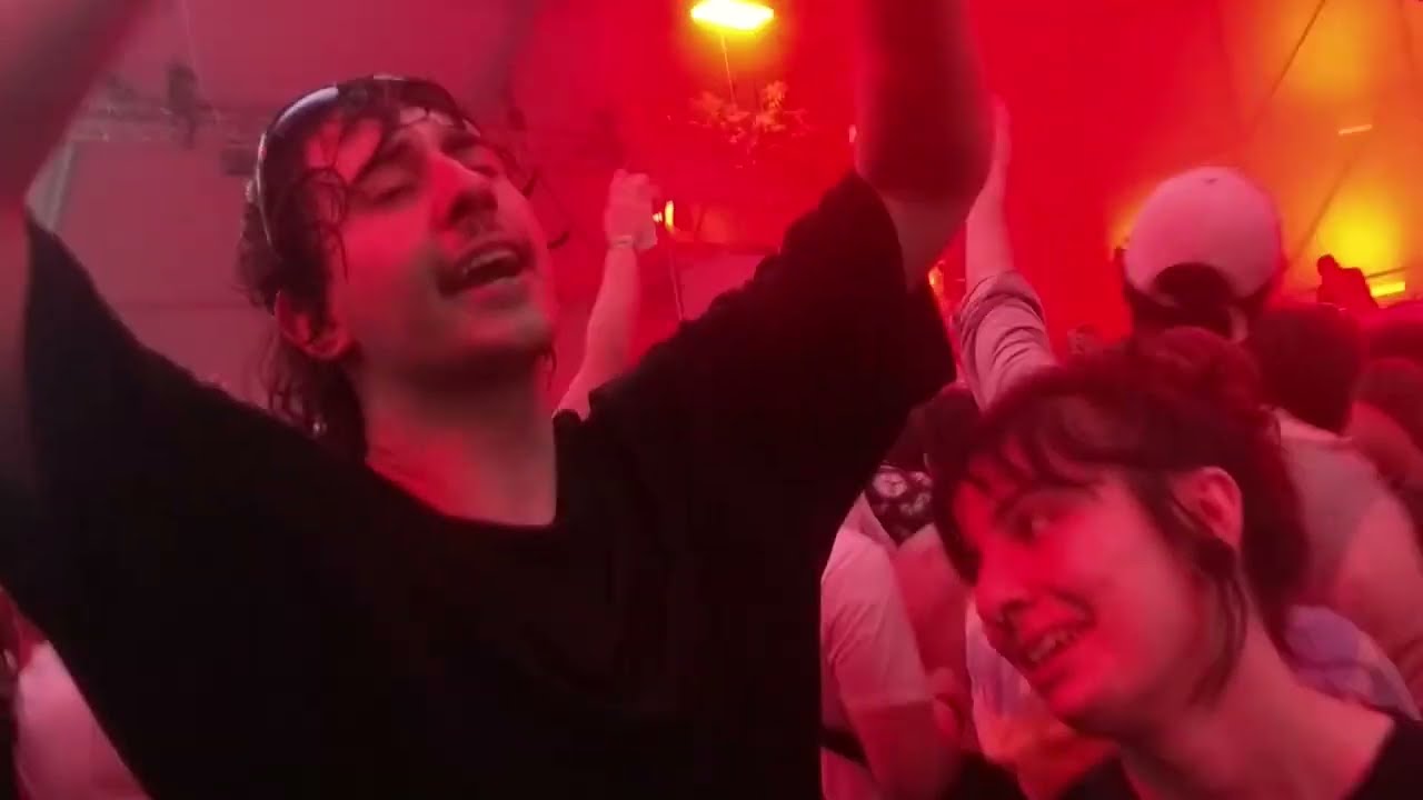 SKRILLEX . PARIS . We Love Green