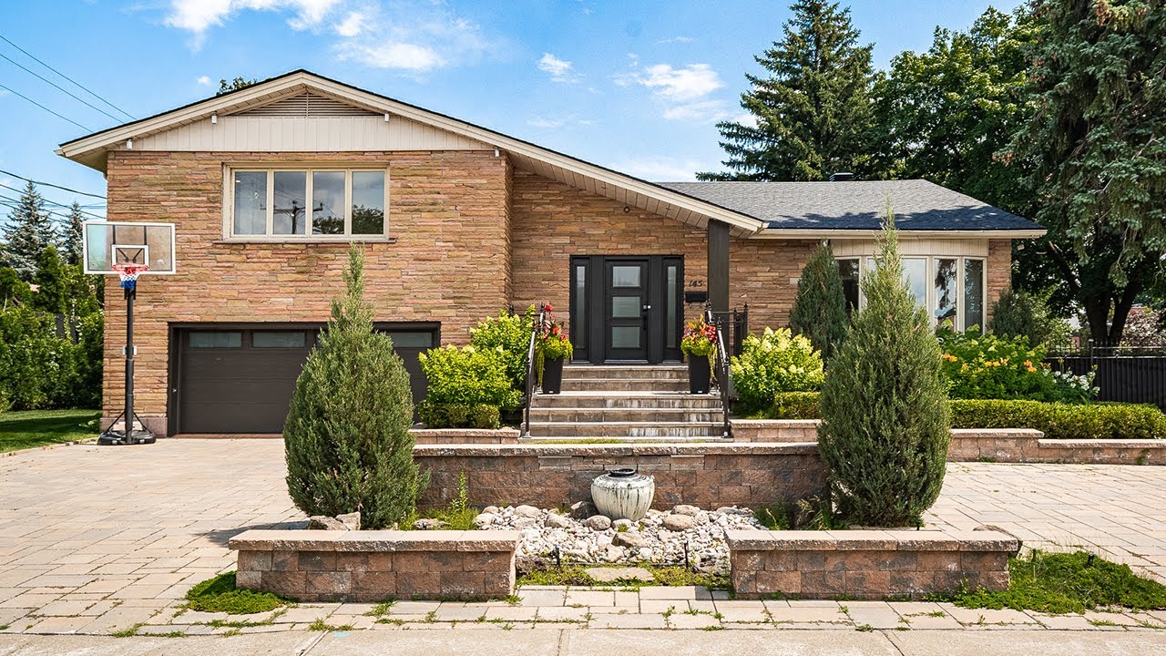 ✨ 145, Crois. Linwood📍 Ville Mont-Royal ✨