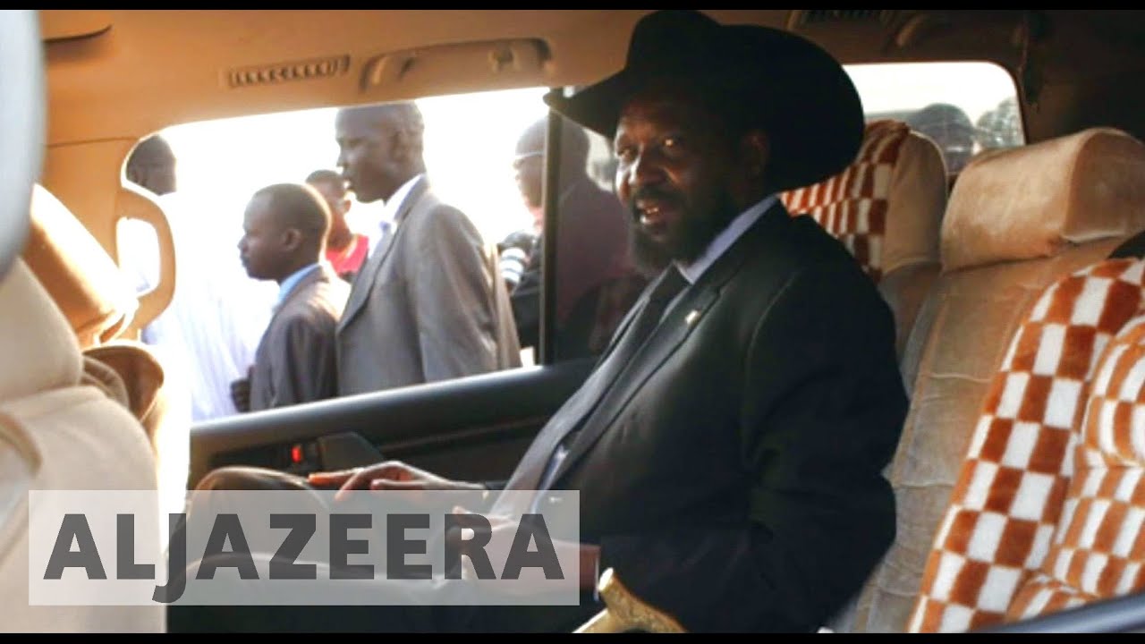 South Sudan leaders 'profit' as country suffers during war