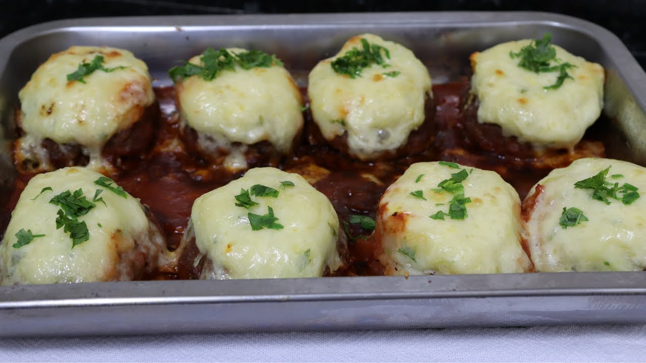 JUNTEI CARNE MOÍDA E BATATA E FIZ ESTE PRATO DIFERENTE E MARAVILHOSO