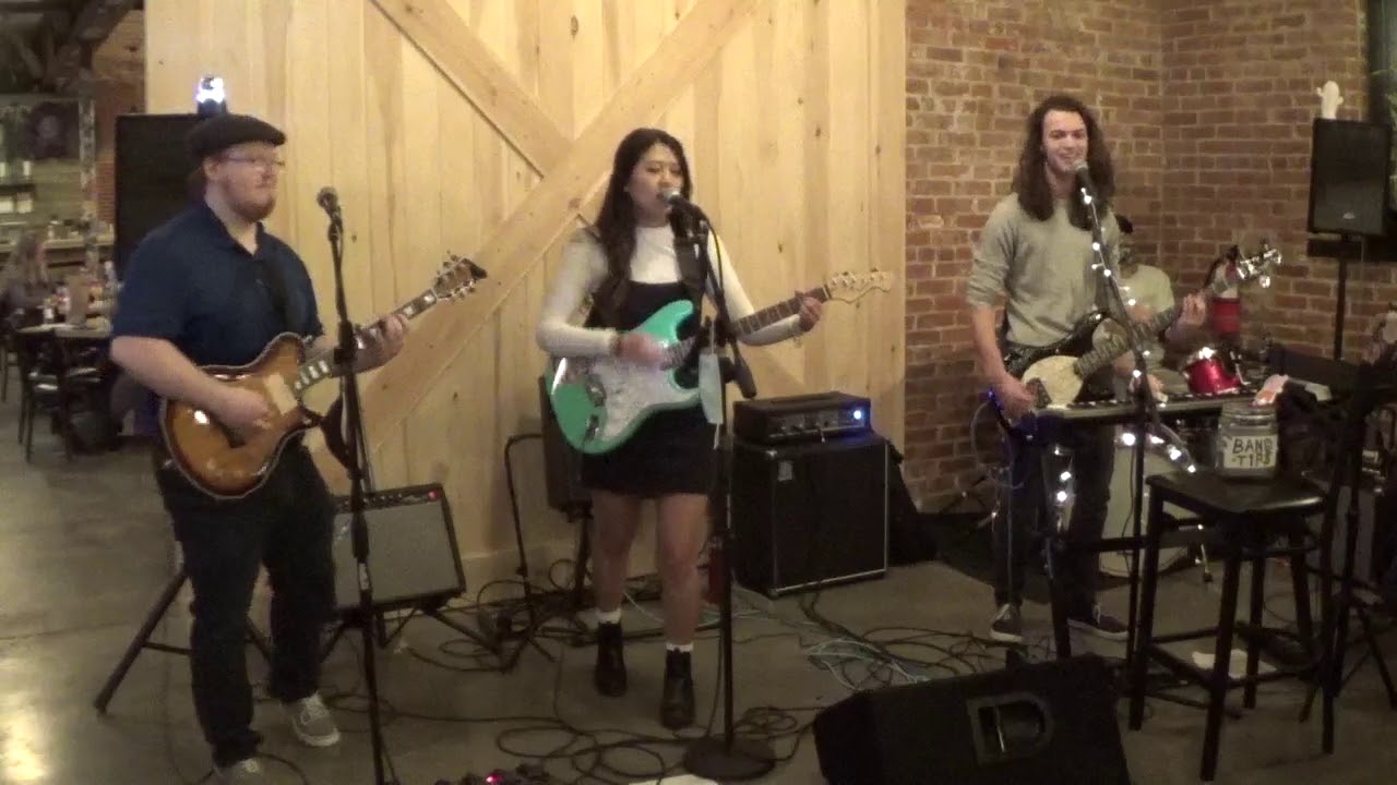 Here comes your man (cover) - POM POMS