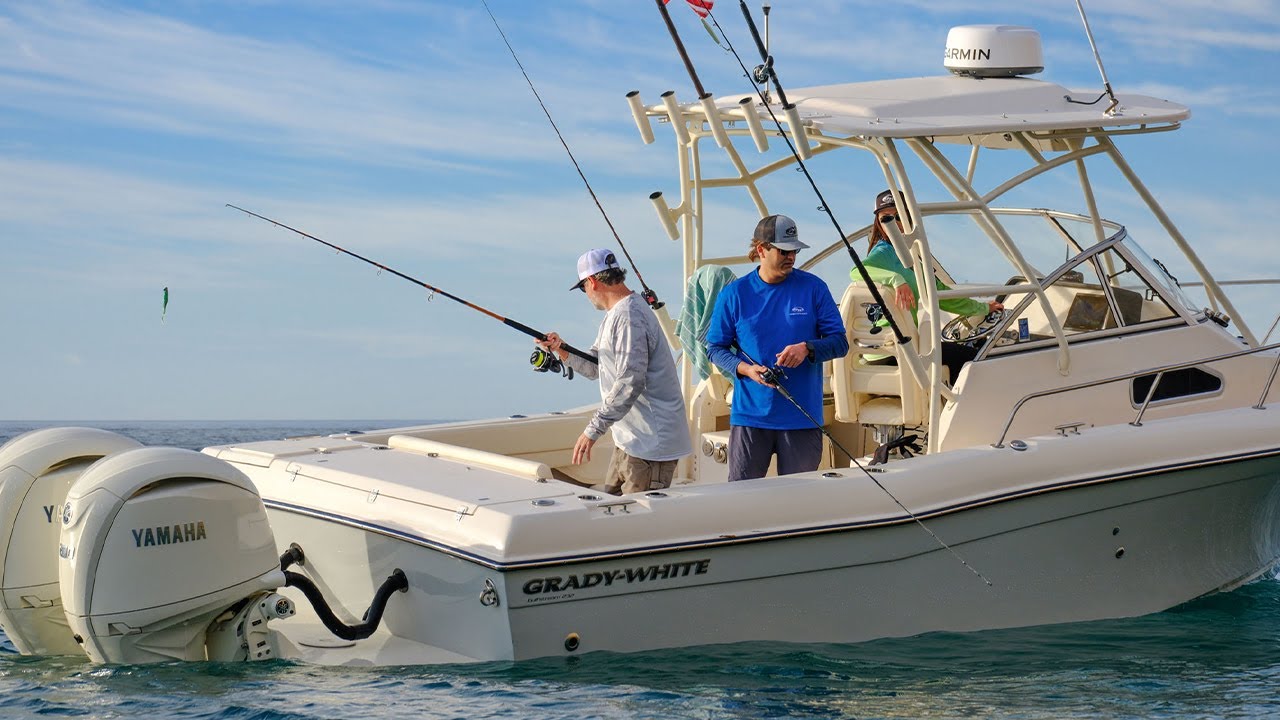 Hook the Ultimate Catch with the Grady-White Gulfstream 232