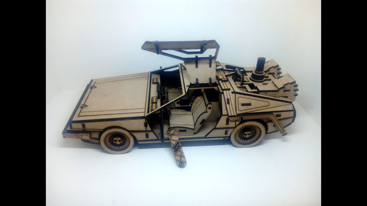 DeLorean Time Machine MDF corte láser