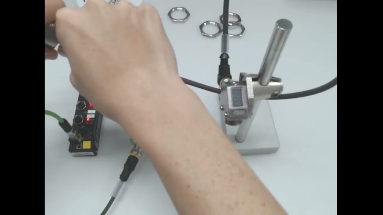 Turck Inductive Coupler NICP NICS Demo