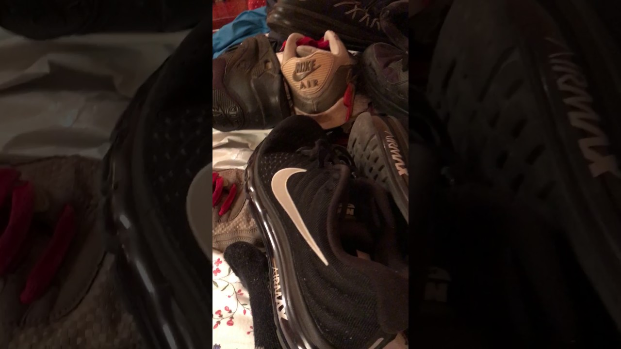 Pop black Nike air max 2017 and old 2015