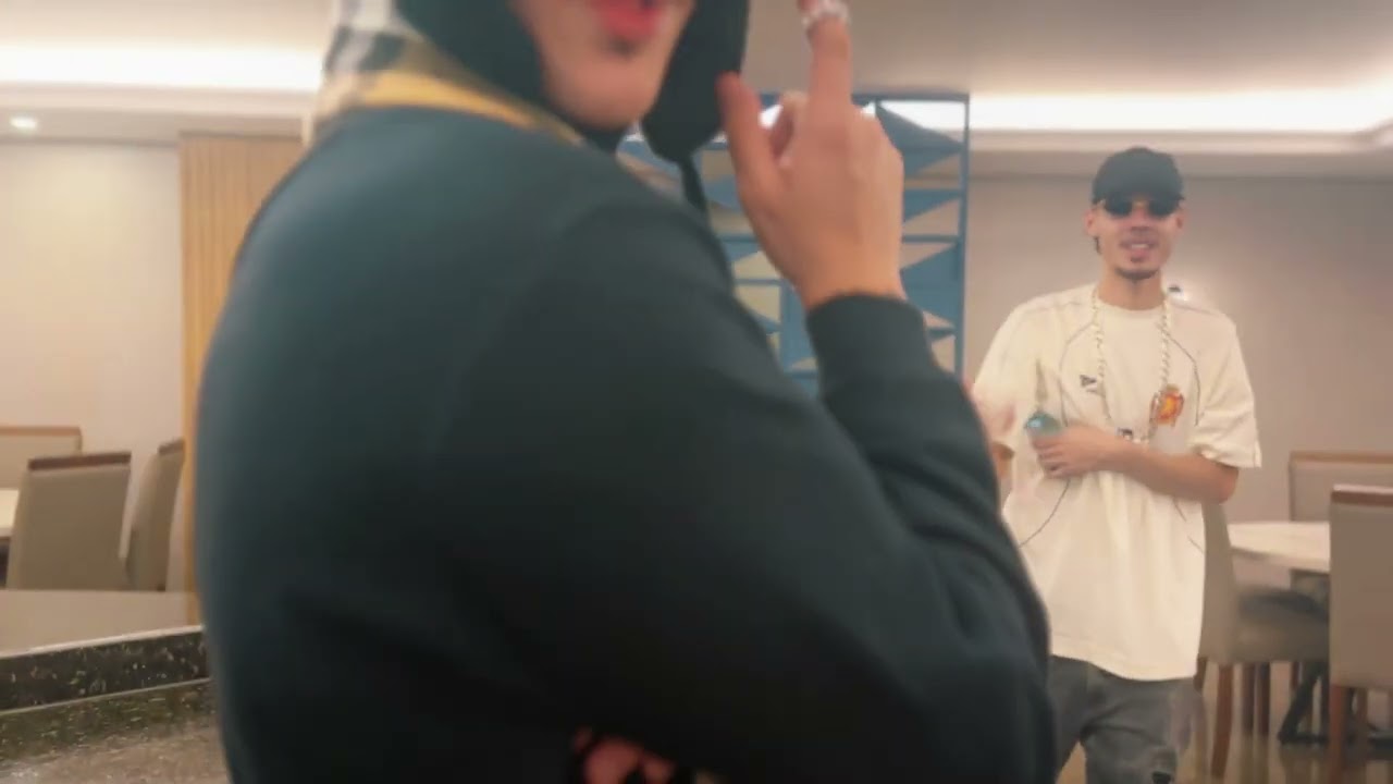 PIL - AGATHA CHRISTIE feat. Wall’e (Official Video)