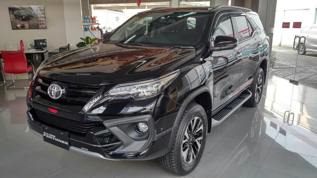 In Depth Tour Toyota Fortuner TRD Sportivo Diesel 2017 - Indonesia