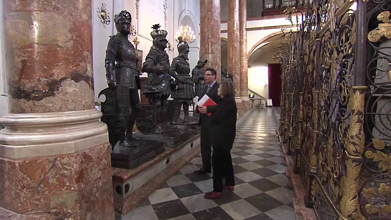 Tiroler Volkskunstmuseum und Hofkirche: von Kaiser Maximilian I zur Landkarte der Europaregion