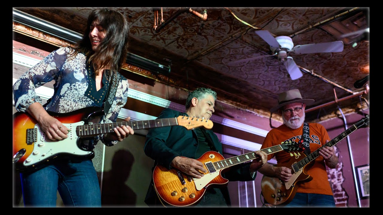 Kara Grainger, Chris Rodriguez and Jerry Don Branch & Co. (Live):  Help the Poor