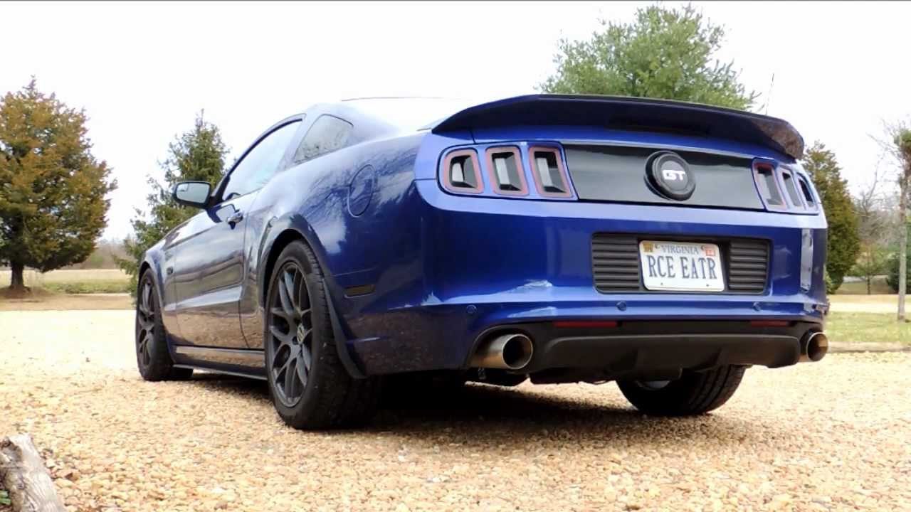 2013 Ford Mustang GT JBA Offroad X Pipe and Pype Bomb Axle Back Exhaust Idle and Revving!