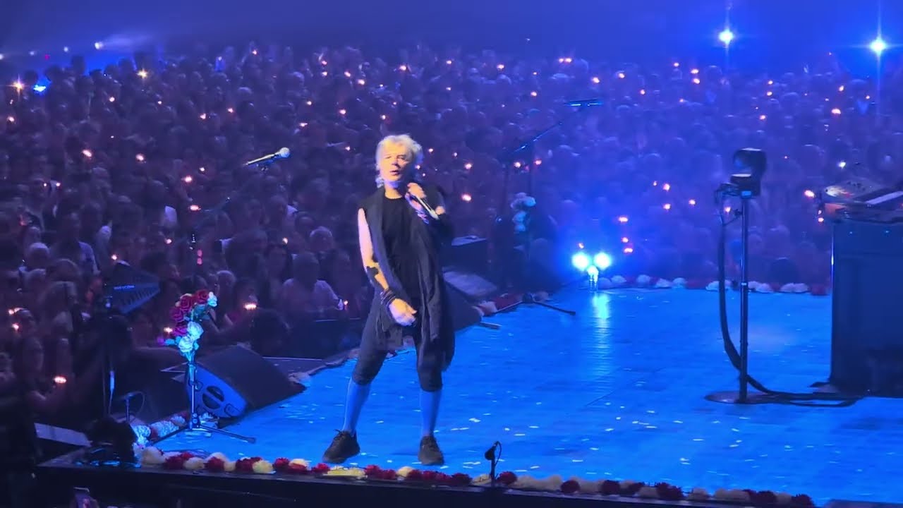 Indochine - J'ai demandé à la lune - Arena Tour 2025 (Live à Lyon, 18.10.2025)