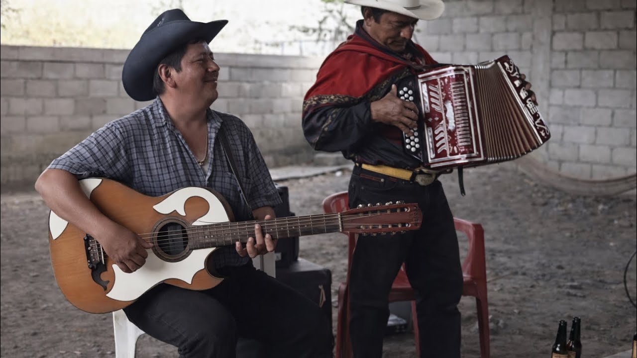 El Diablo En Una Botella ~ Los Navegantes del Balsas [Terrero Prieto, Michoacán]