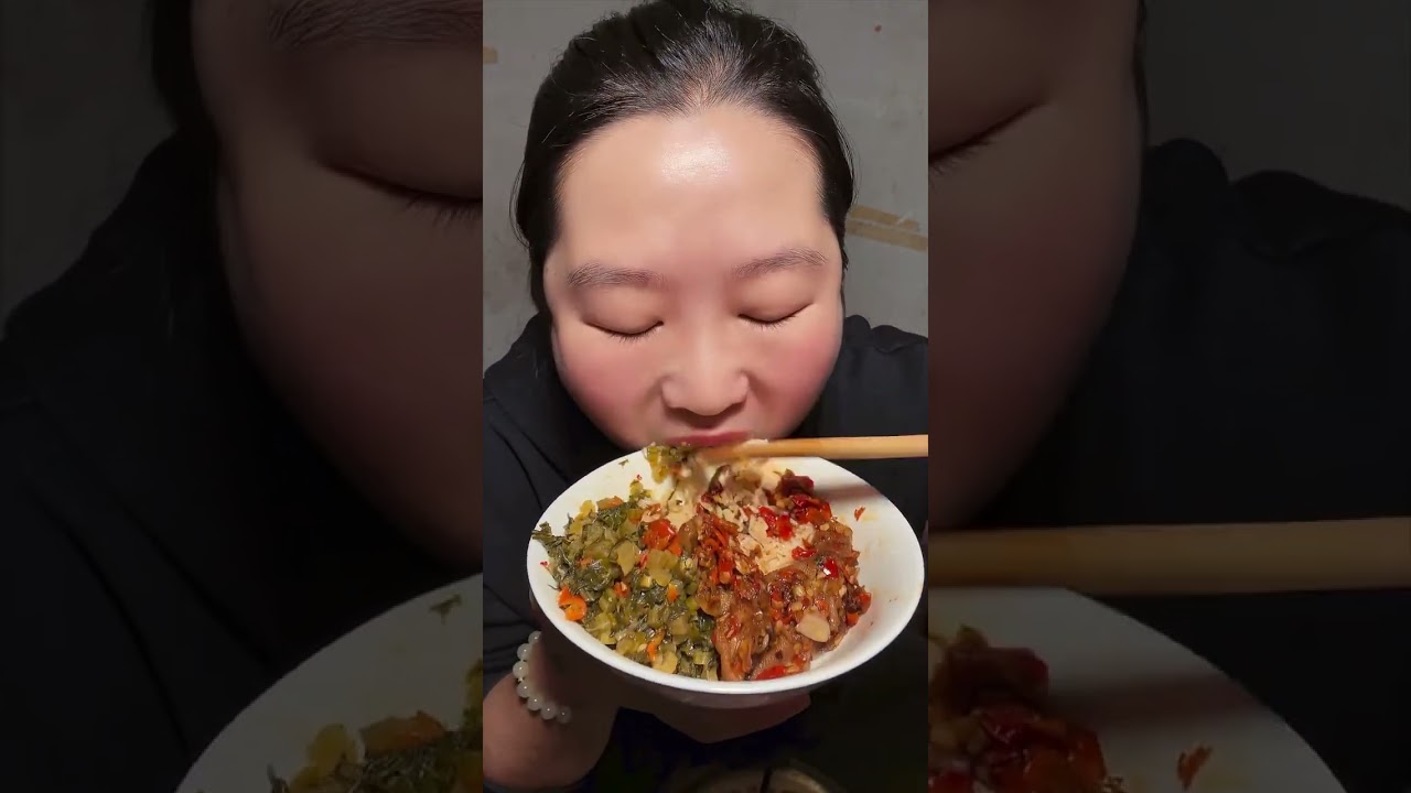 Chinese Village Food: Spicy Chicken Feet 🌶️ | Mukbang ASMR 
