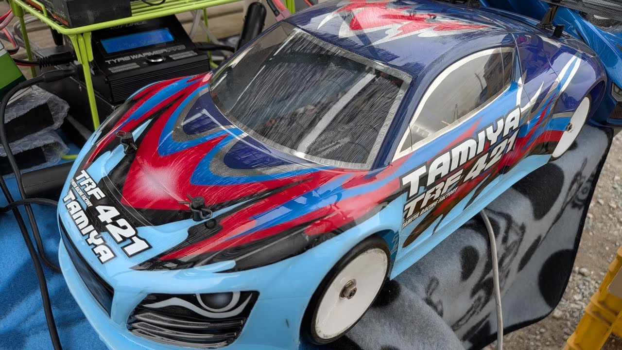 スカイホビー加須サーキットに来てみた♪(-д☆)ｷﾗｯ🎩17.5Tツーリングカーギヤ比4.0のTRF421にアウディR8で走ってみた♪(-д☆)ｷﾗｯ🎩