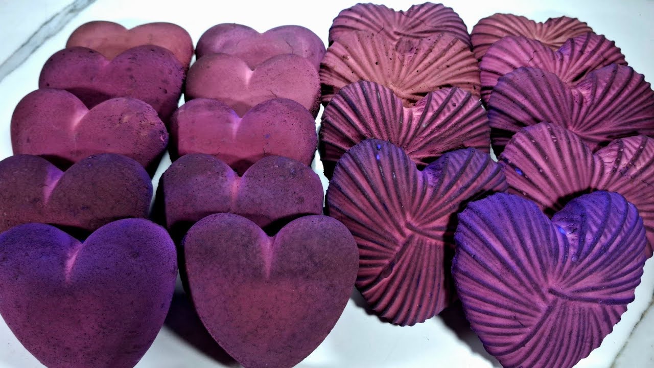 19Crispy and Dusty & a little bit crunchy purple/Blue gymchalk Hearts~ 🎉Thank you🎉