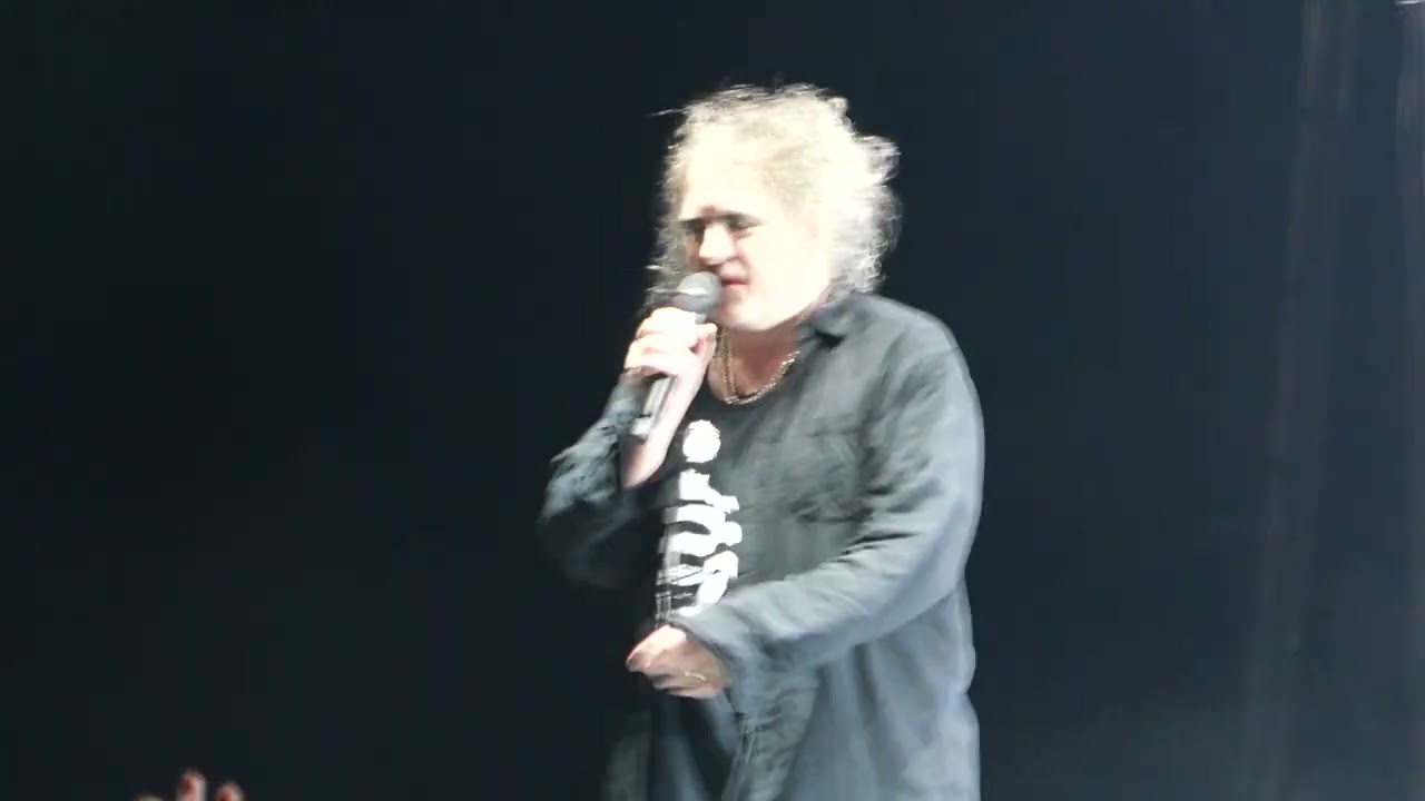 The Cure - Close To Me (Concert Full HD 4K) @ Halle Tony Garnier, Lyon - France 2022