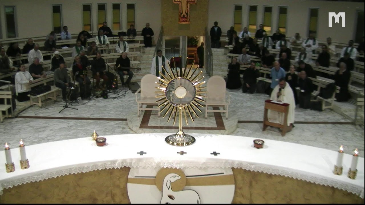 Suivez le programme de prière du soir de l'église Saint-Jacques à Medjugorje
