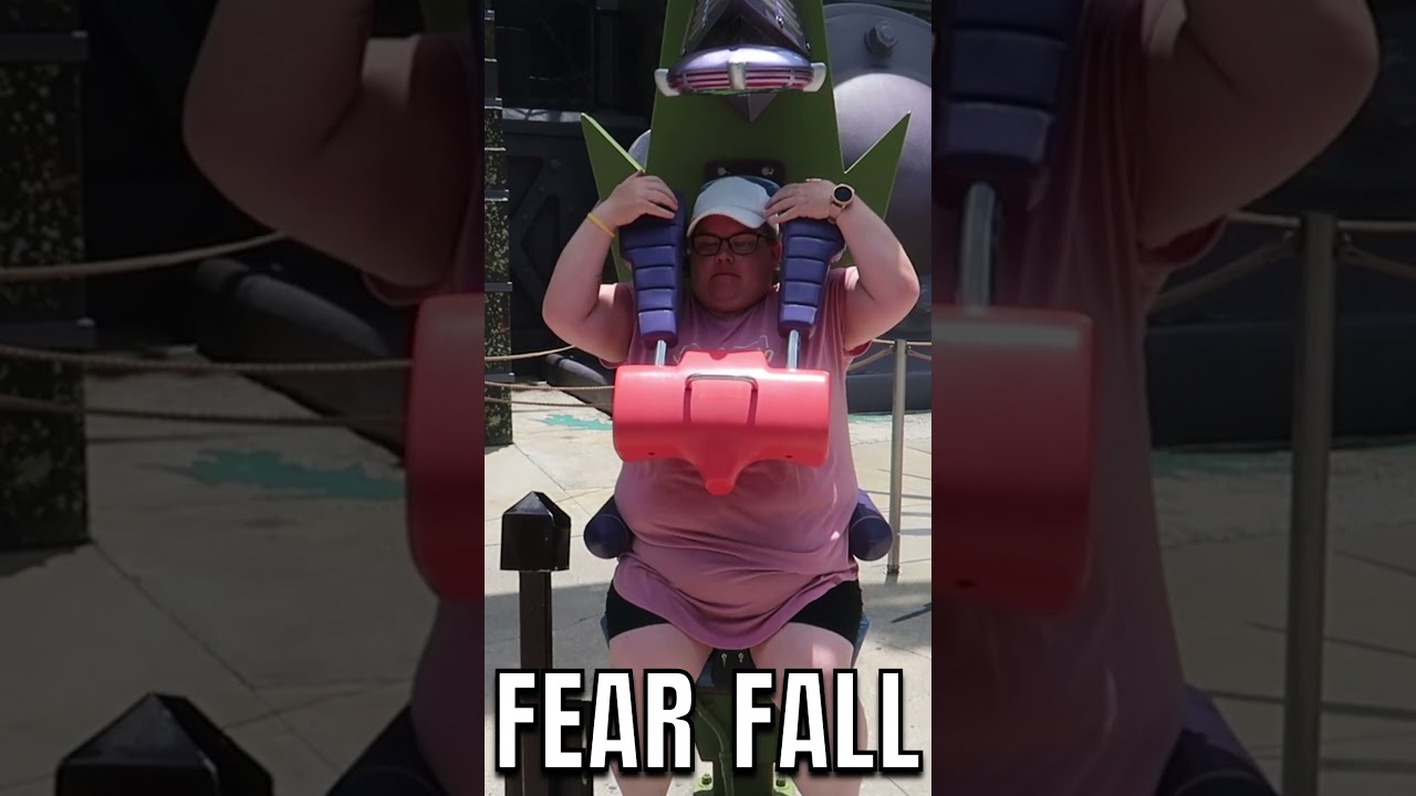 IS UNIVERSAL ORLANDO PLUS SIZE FRIENDLY? #themepark #universalorlando #plussize #rollercoaster