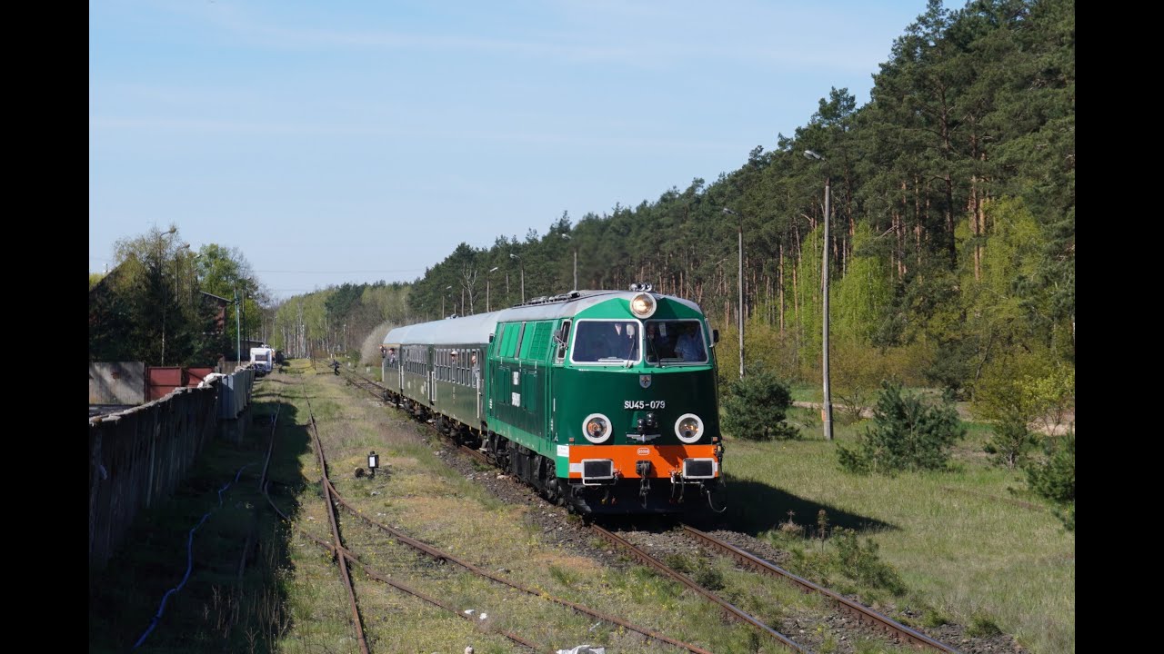 SU45-079 z pociągiem turystycznym ,,Pelikan
