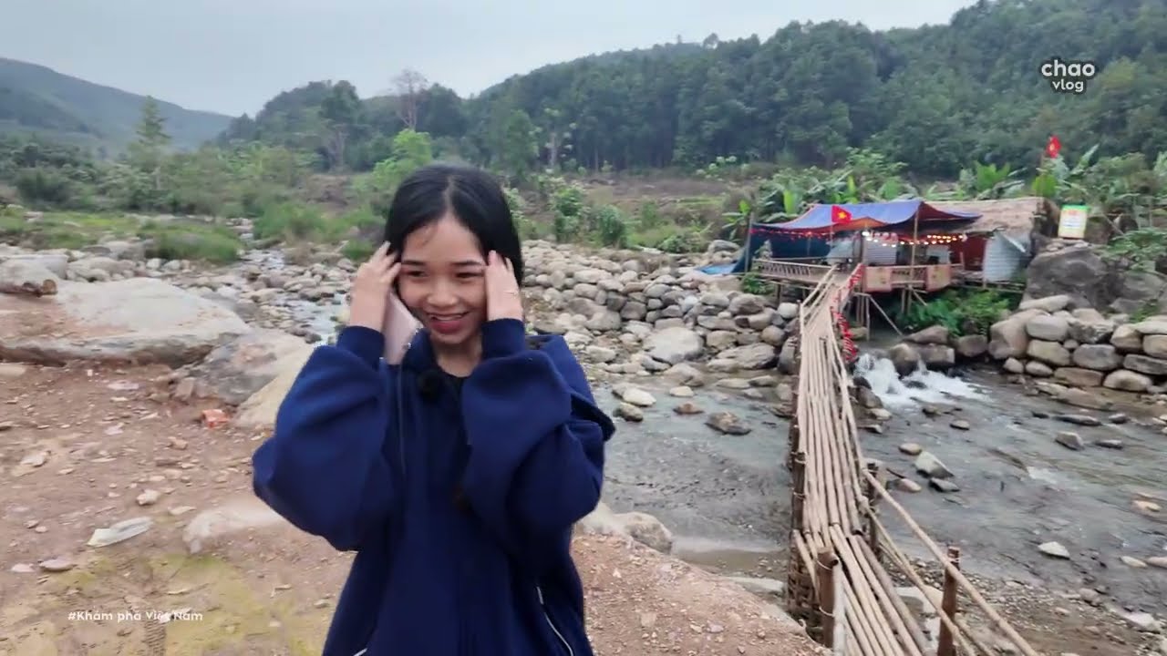 Được Em Gái Xinh Nhất Bản Tày Đưa Đi Tắm Suối Nước Nóng..!!
