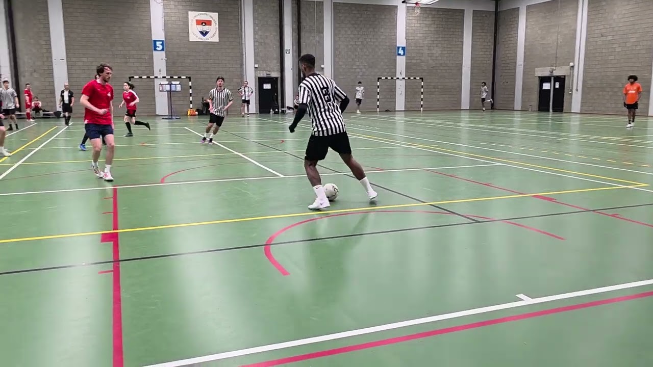 Hebe leaque 34 Cercle Curie-Juventus brussels  4-11       1iere période 