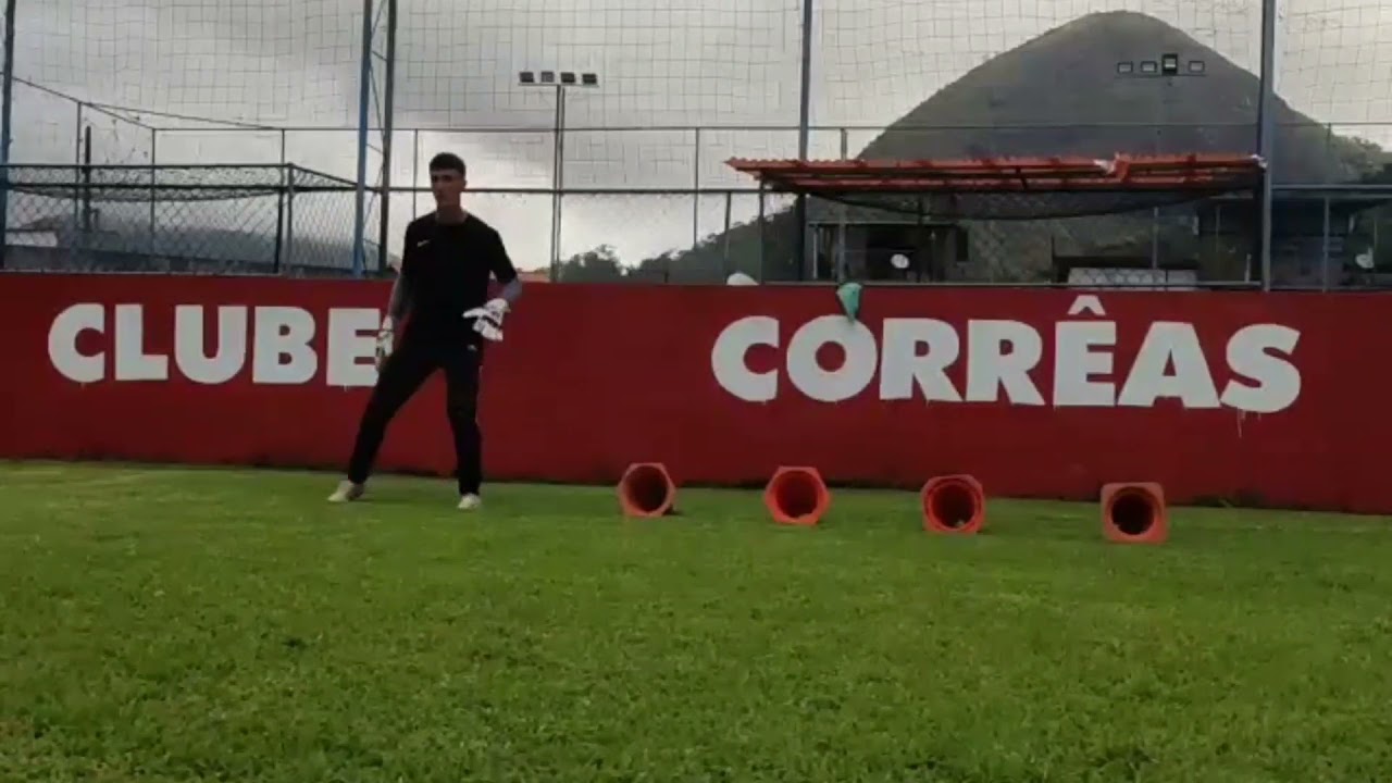 Treinamento de Goleiro (Goalkeeper Training)