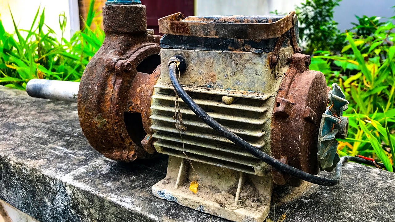 Extremely Old Water Pump - Restore Old Water Pump