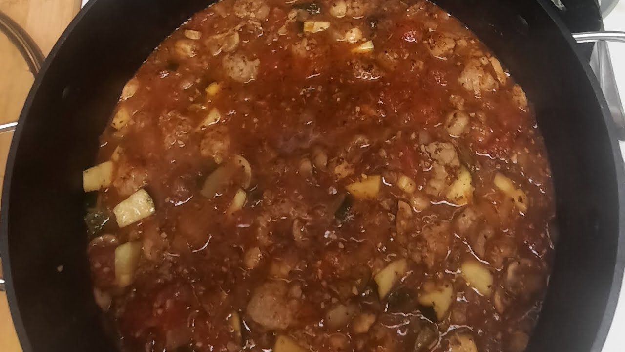 Semi homemade spaghetti sauce.        #spaghettisauce #spaghetti 