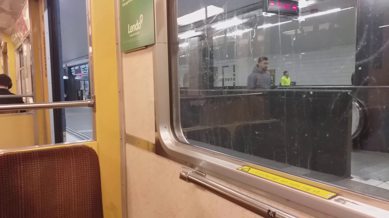 Resan Med C6 Tunnelbana 2678 Från Tekniska Högskolan Till Zinkensdamm.