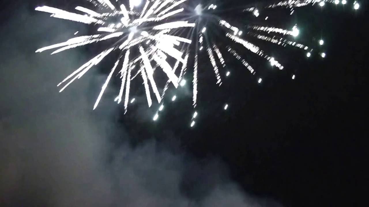 Feu d'artifice Noël Bayonne 2016