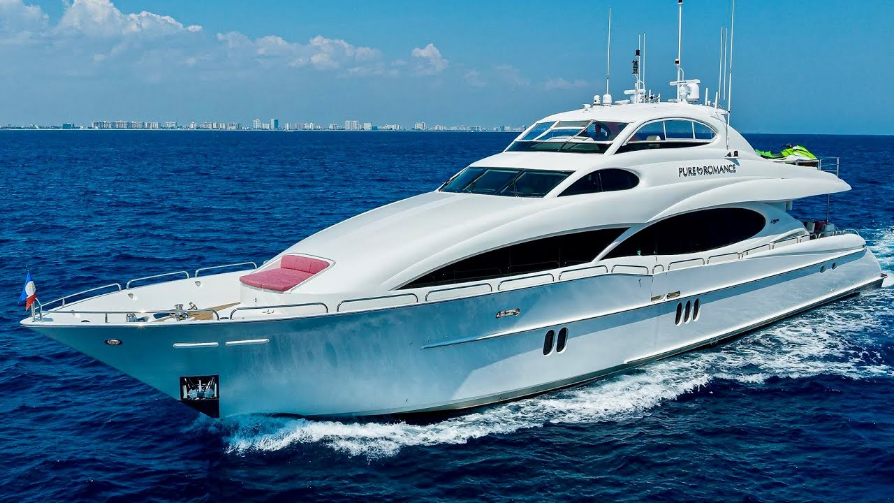Тур на суперъяхтах стоимостью 3,8 миллиона долларов: Lazzara 110 Open 2007