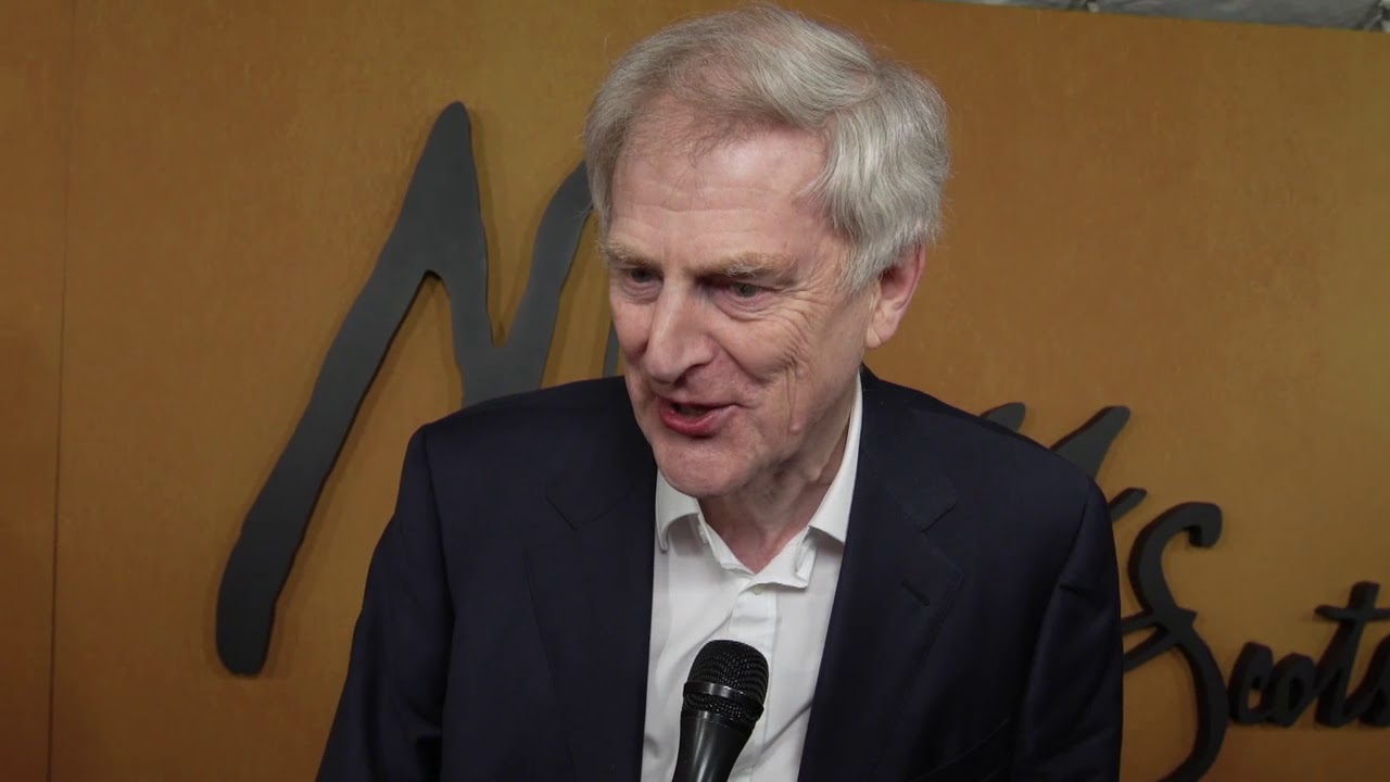 Mary Queen of Scots New York Premiere - Itw John Guy (official video)