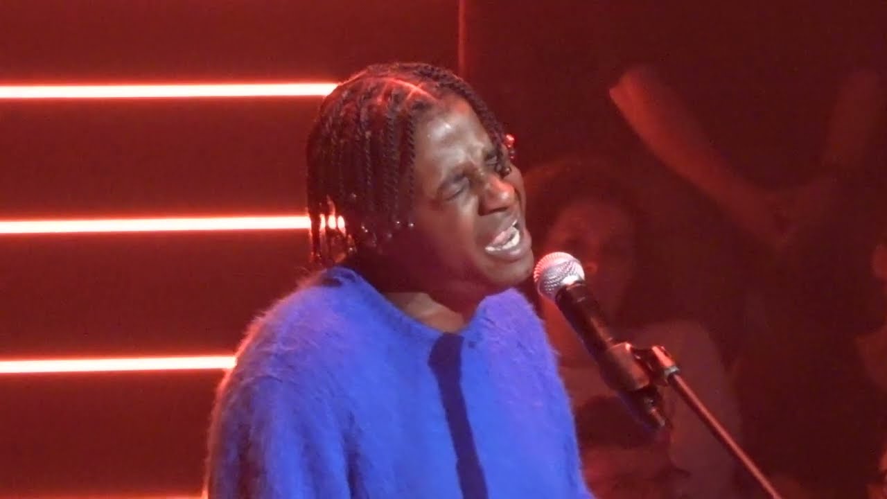 Yamê - Bécane (Live piano/voix) Gala Solidarité Sida 2024 - Paris, Cirque d'Hiver