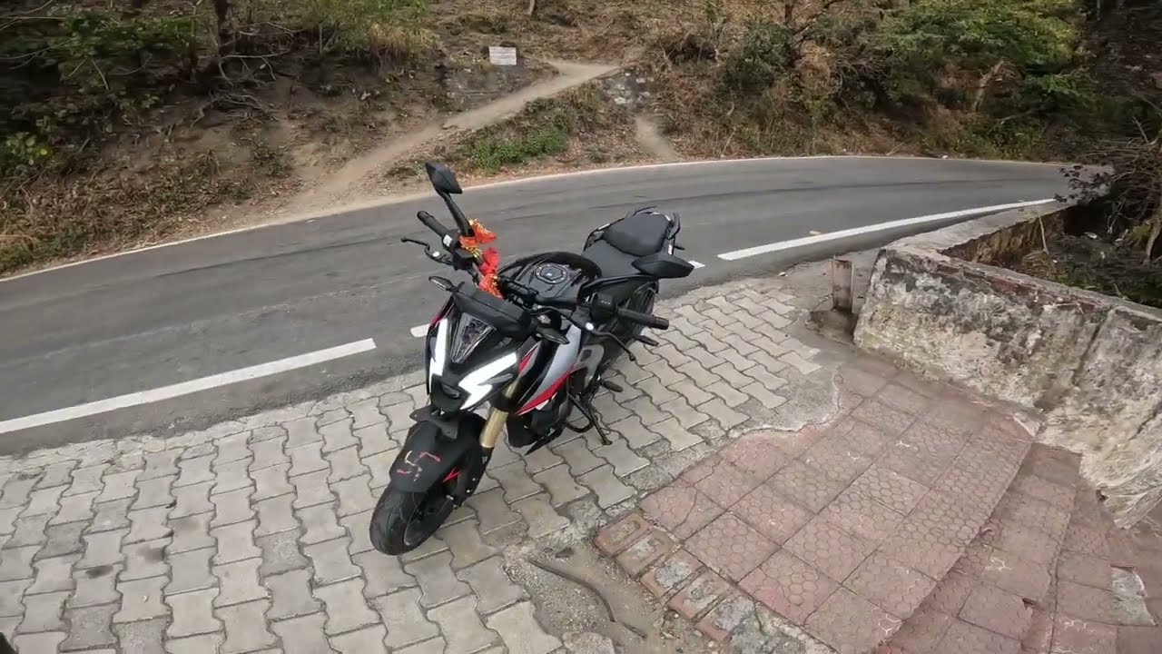 ns 400 and my pov #mrbunnybiker 