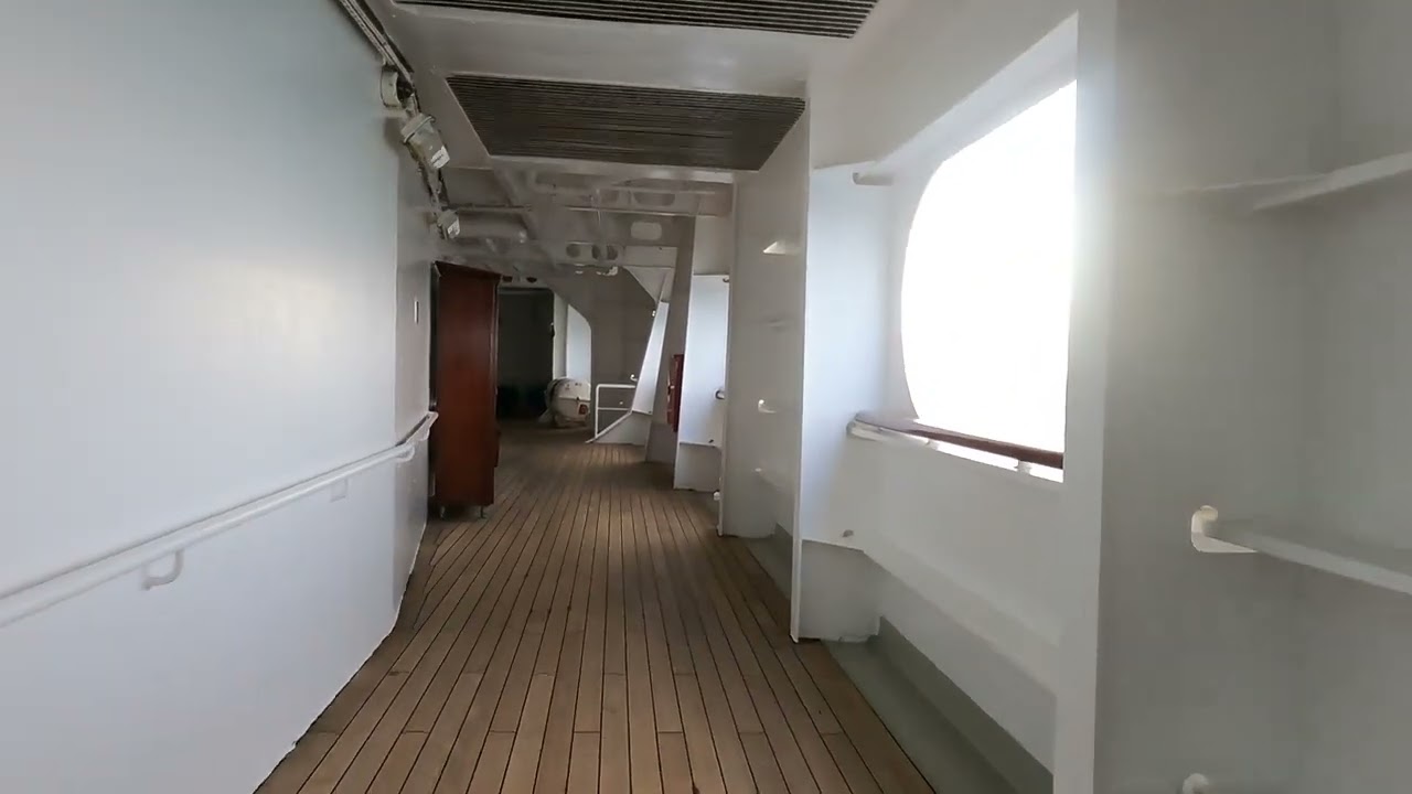 Lap(s) Around P&O Arcadia Prom Deck, 4k UHD