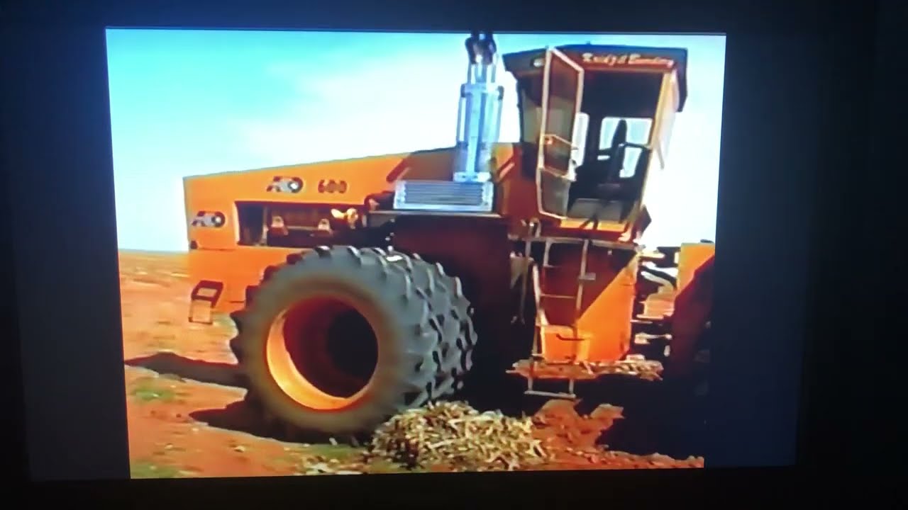 ACO 600 tractor ripping maize stubble in South Africa in 1994 on Ludovijk Fourie farm