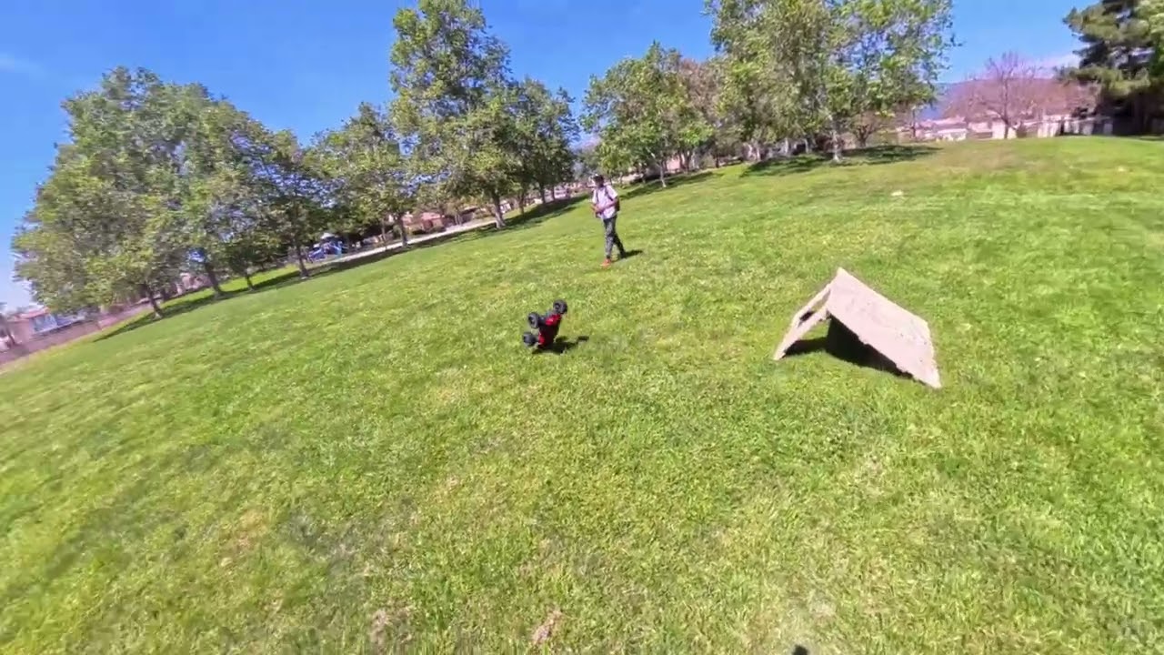 Testing my CUSTOM $1000 1/10 scale RC Truck on a HOMEMADE ramp