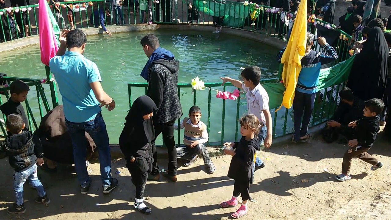 في النجف الاشرف ناحيه الحيره طريق الدسم في مقام عين لامام الحسن عليه السلام