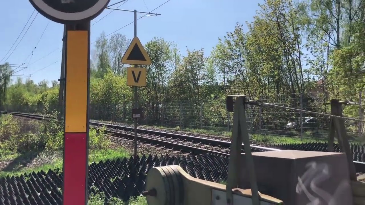 Swedish railroad crossing/Järnvägsövergång i Sturegatan