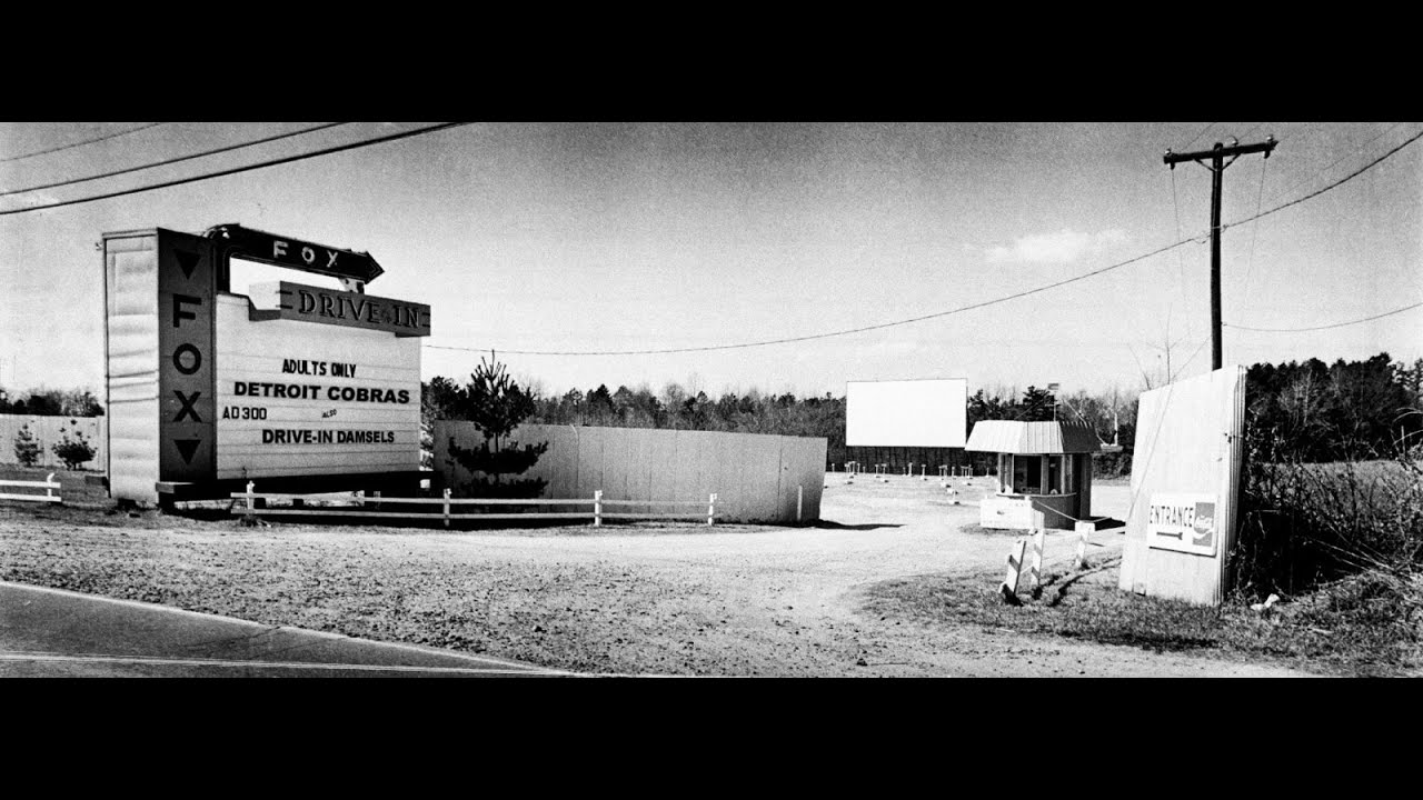 The Detroit Cobras in Drive-in Damsels-Magic Stick Detroit